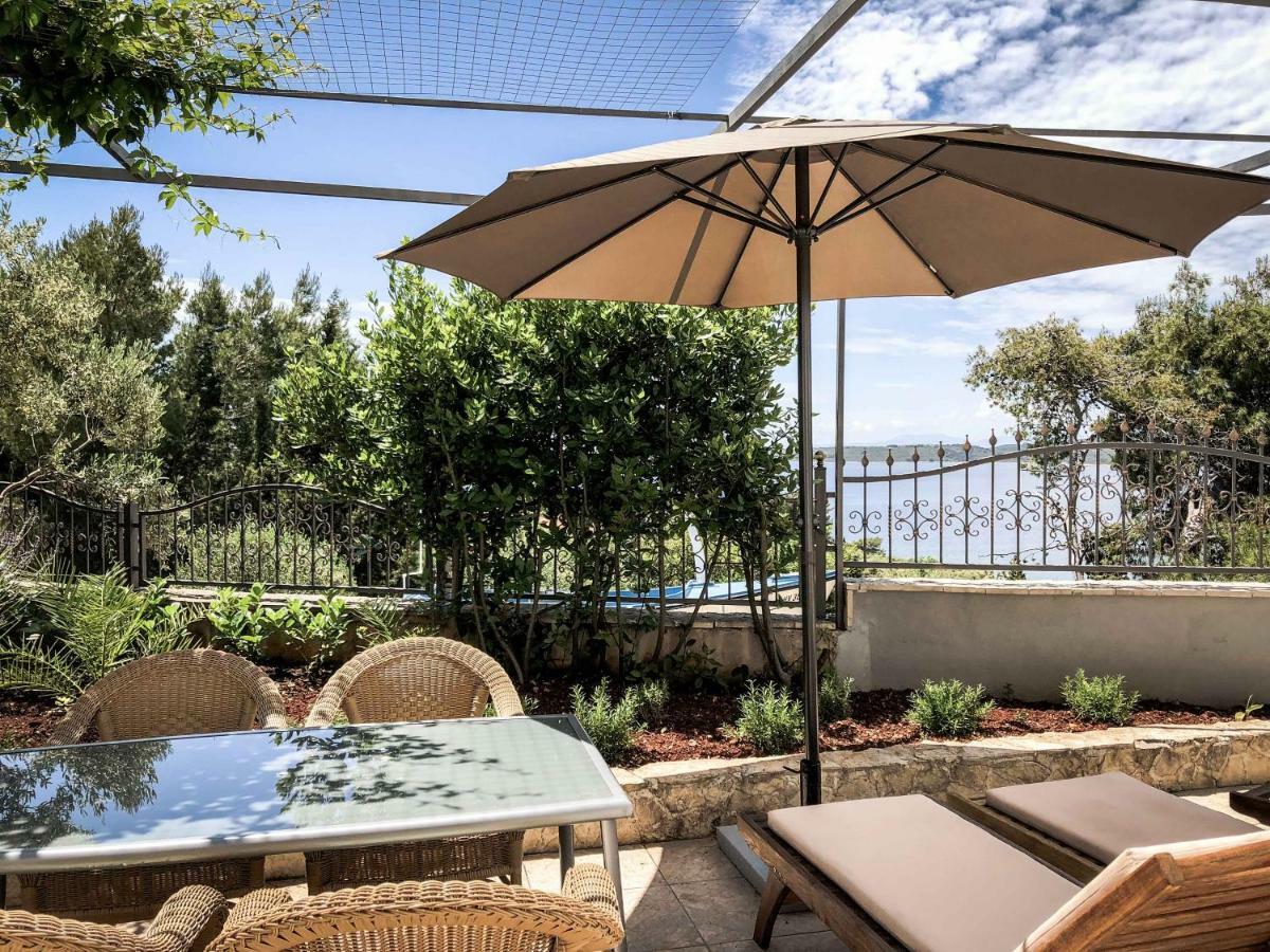 חוואר Apartments Melani Hvar מראה חיצוני תמונה